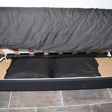 Agreable Avec Sa Terrasse Exterieure Entierement Amenage A 5 Min De La *