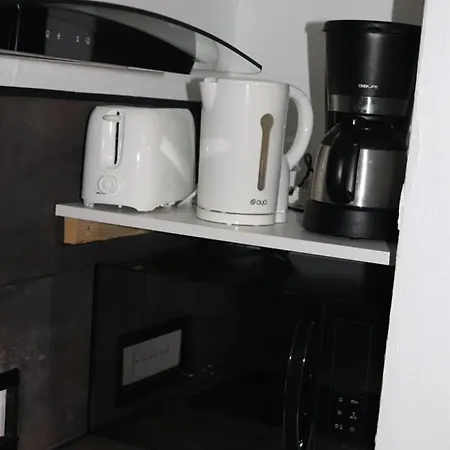 Agreable Avec Sa Terrasse Exterieure Entierement Amenage A 5 Min De La *